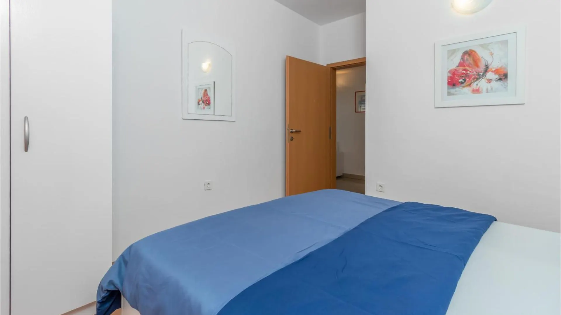 Awesome Apartment In Jadranovo With Kitchen Croaţia