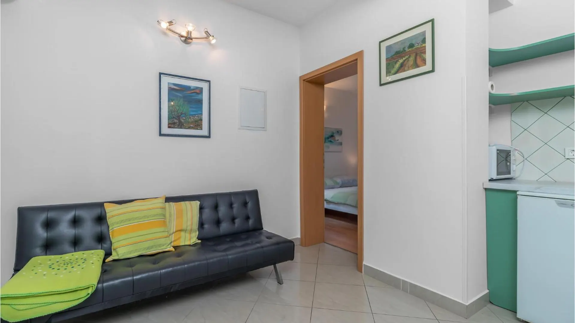 Awesome Apartment In Jadranovo With Kitchen